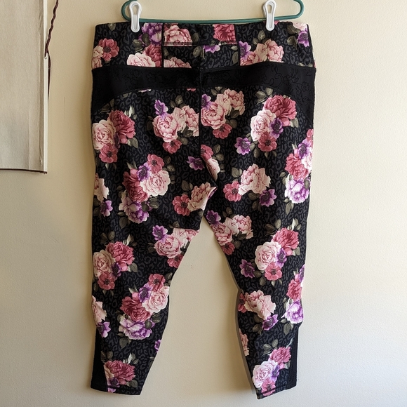 Pink and Black Floral Torrid Active Leggings - Picture 3 of 4